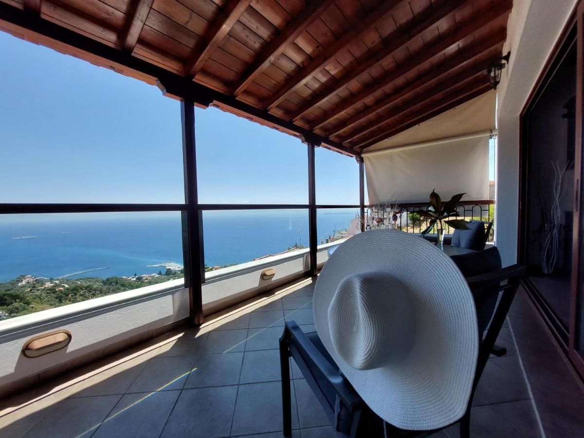 Horizon Studios With Sea View - Free Parking غلوسا المظهر الخارجي الصورة
